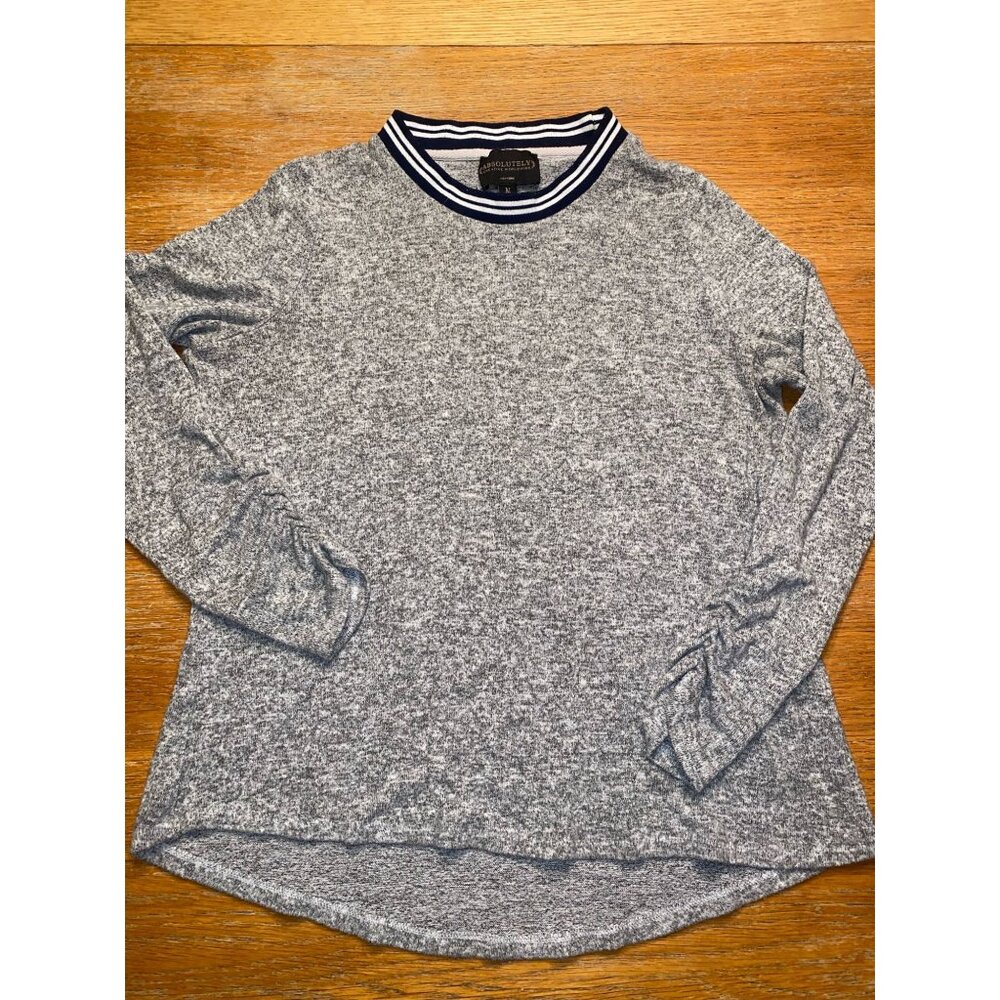 Absolutely Creative Worldwide Long Sleeve Top-M